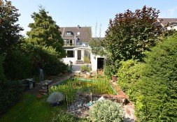 Hauptbild Ein- Zweifamilienhaus mit ca. 250 m² Wohn- / Nutzfläche und großem Garten